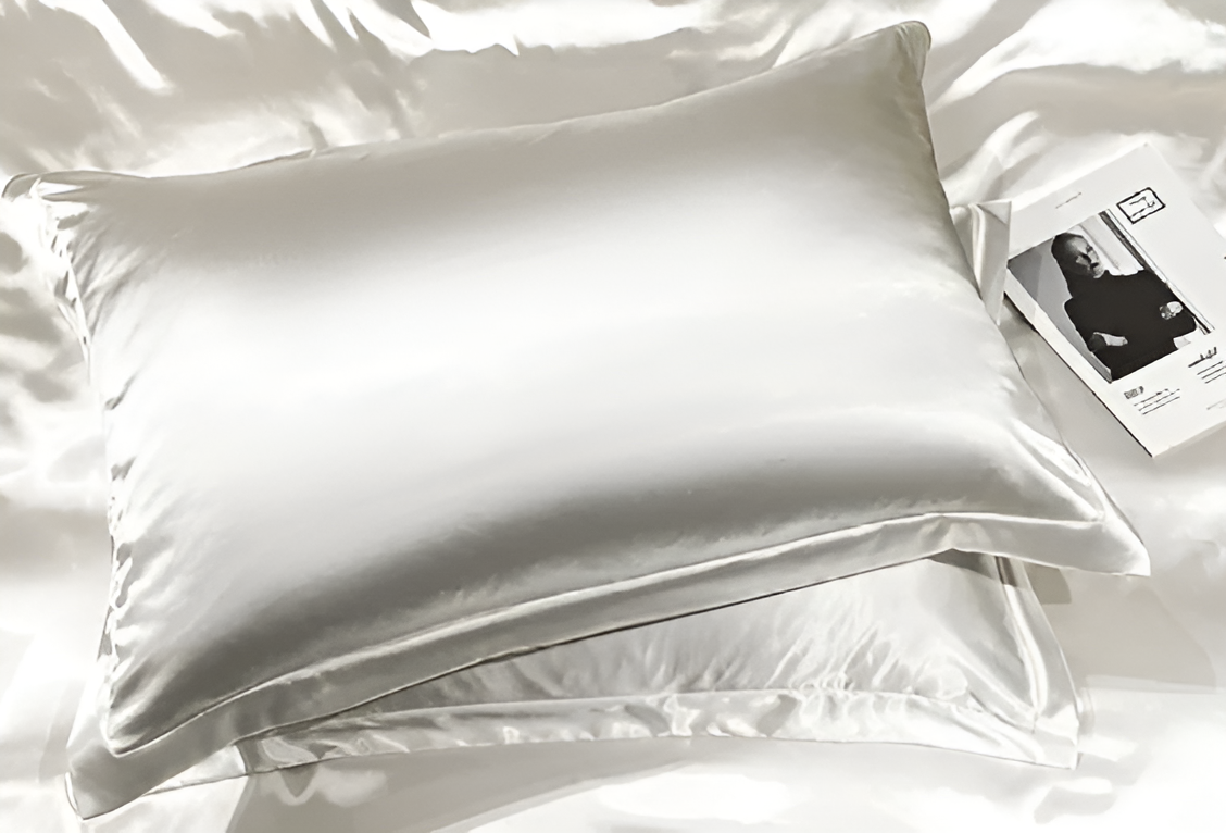 Silk Blend Sheet Set Purple 180 GSM Duvet Cover Fitted Sheet Pillowcases for Queen King Bed Luxury Breathable Bedding for Bedroom Guest Room