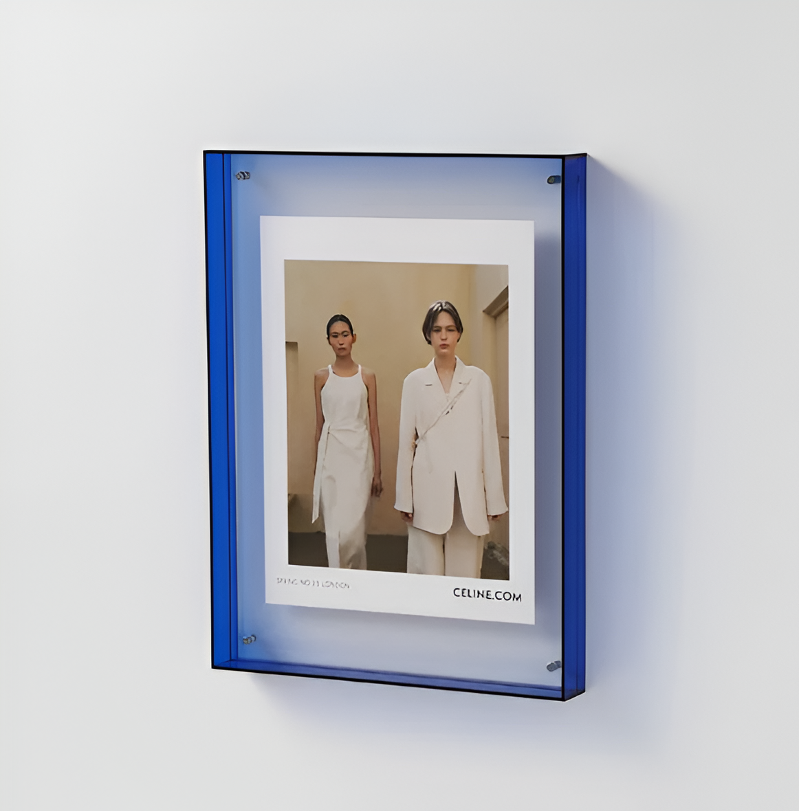 Clear Acrylic Photo Frame Stand – Frameless Floating Picture Holder for Desk & Wall Display – Modern Minimalist Design for Prints