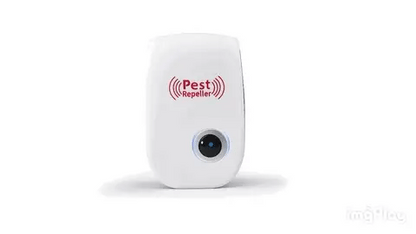 Electronic Ultrasonic Device for Deterring Squirrels in Outdoor Spaces