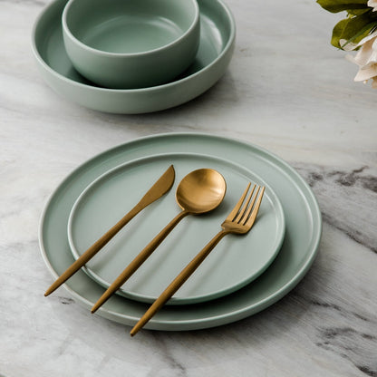 Titanium-Coated Stainless Steel Flatware Set – 18/10 Premium Dinnerware Service for Everyday Dining & Special Occasions