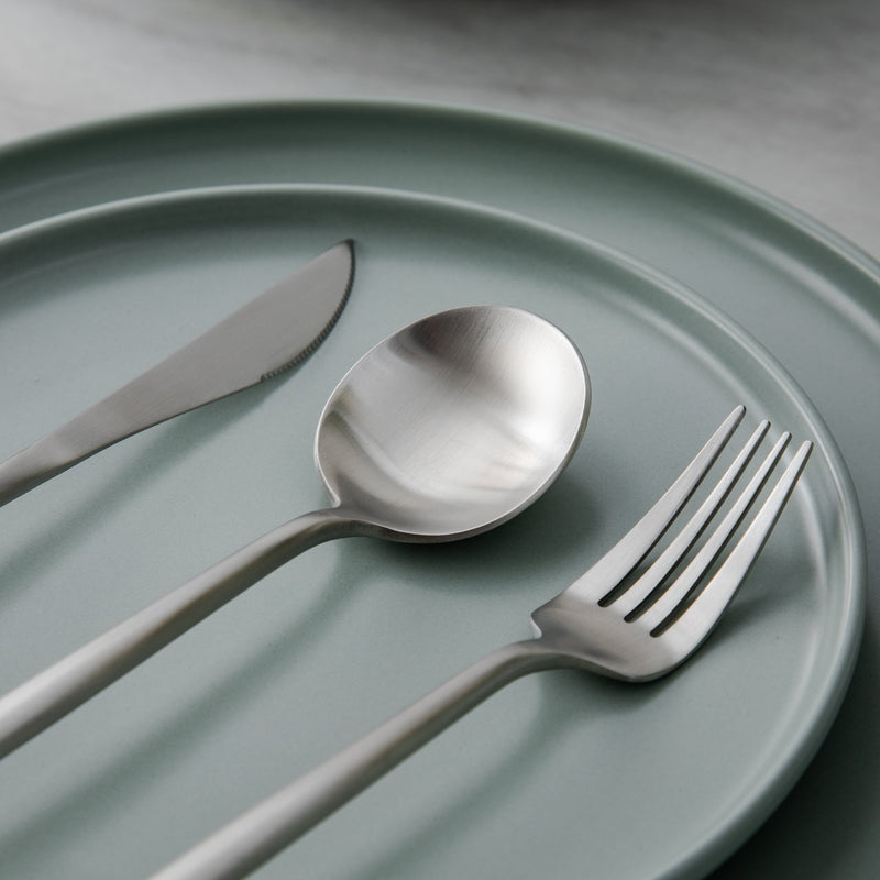 Titanium-Coated Stainless Steel Flatware Set – 18/10 Premium Dinnerware Service for Everyday Dining & Special Occasions