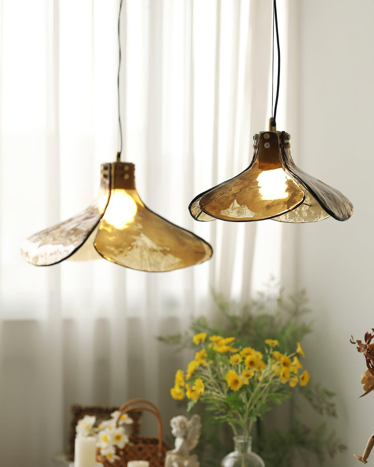 Glass Leaf Ceiling Fixture E27 Bronze Frame Adjustable Drop Cord Ambient Overhead Lighting for Dining Tables Kitchen Counter Modern Home