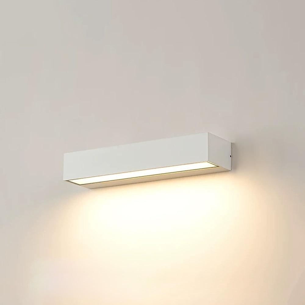 Outdoor LED Wall Sconce Die-Cast Aluminum Porch Light Black White 8-32 in Weatherproof Fixture for Balcony Entry Hallway Modern Exterior