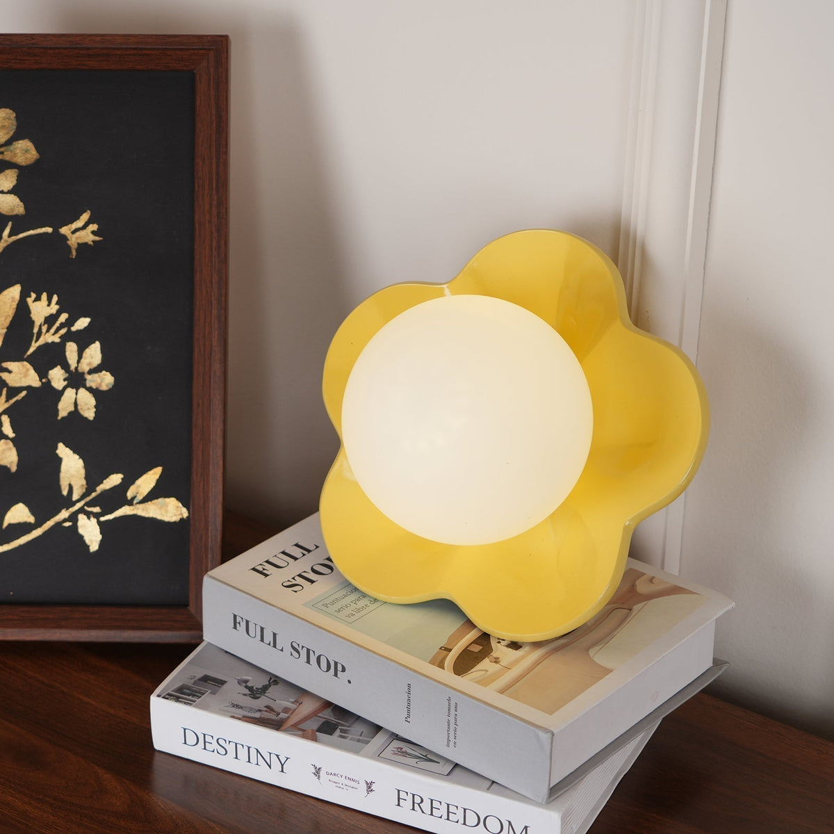 Flower-Shaped Resin Wall Sconce with Frosted Glass Shade – LED G9 Socket, Playful Modern Decor for Bedroom, Nursery & Living Room