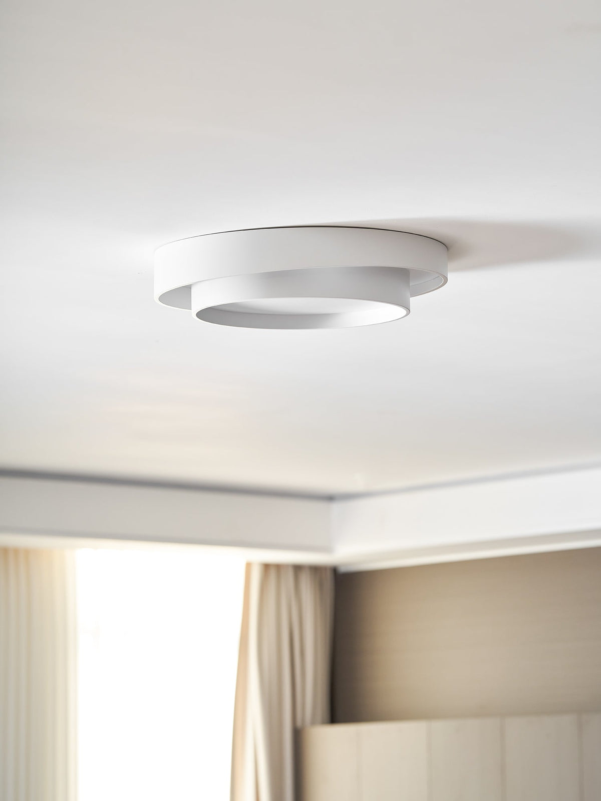 Flush Mount LED Ceiling Light Round Low-Profile Fixture Black White Gray 16 20 24 Inch Diameter for Bedroom Hall Kitchen Foyer