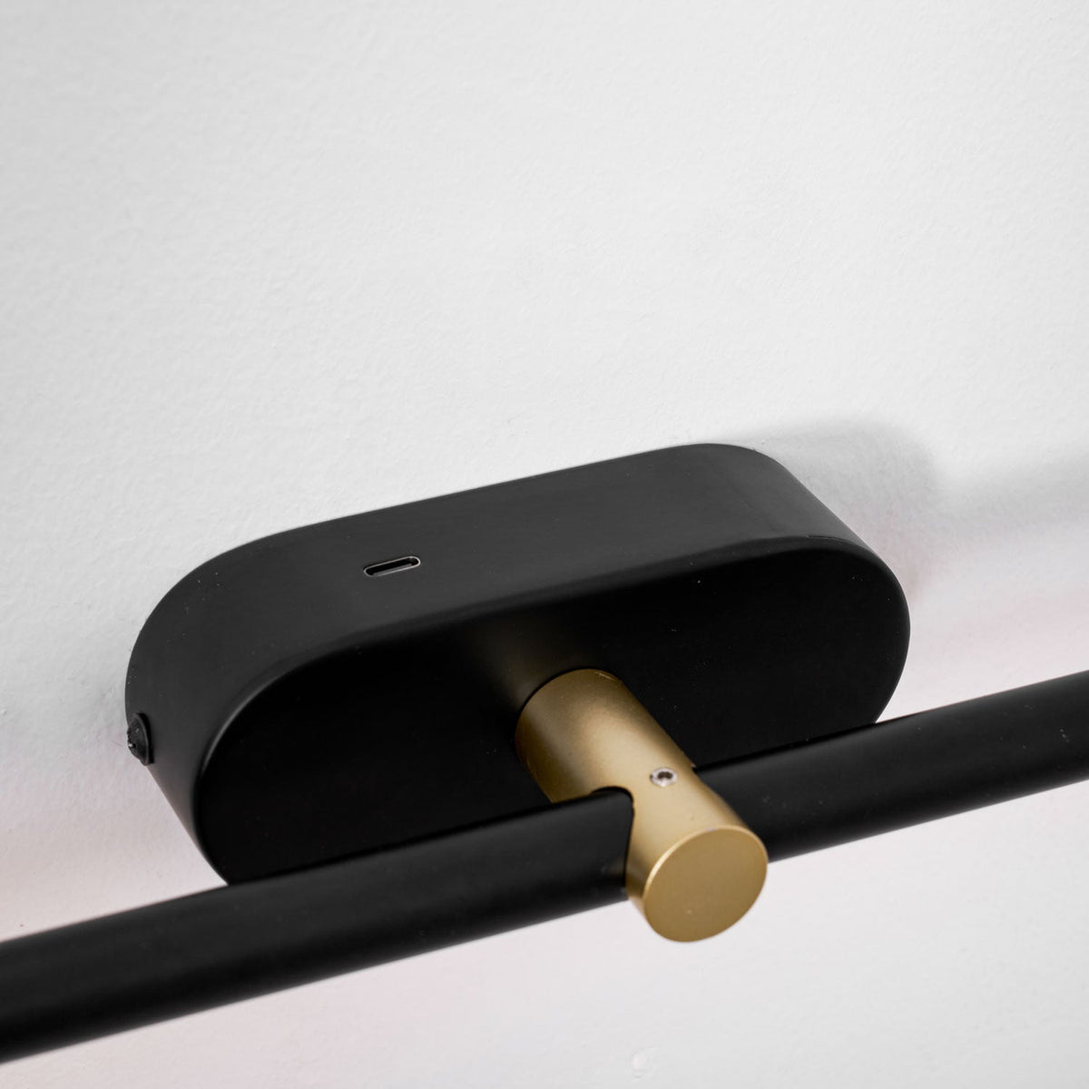 LED Bathroom Mirror Light 27 in Rechargeable Dimmable Wall Sconce Black Gold Wireless Touch Control Vanity Fixture for Powder Room