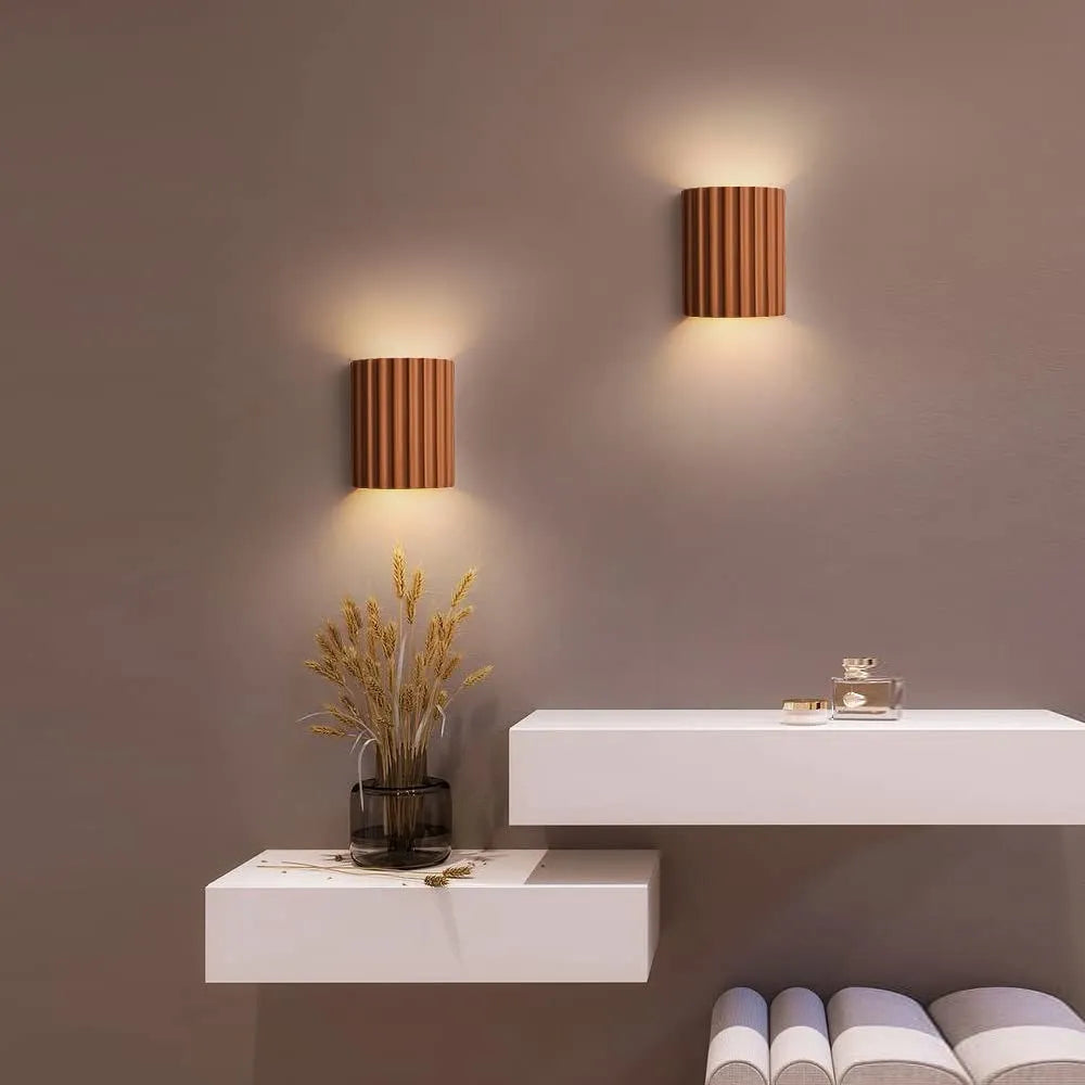 Sculptural Resin Sconce with Dual G9 Sockets for Bedroom Hallway Accent Lighting in Green Finish 6.5 Inches Compact Indoor Fixture