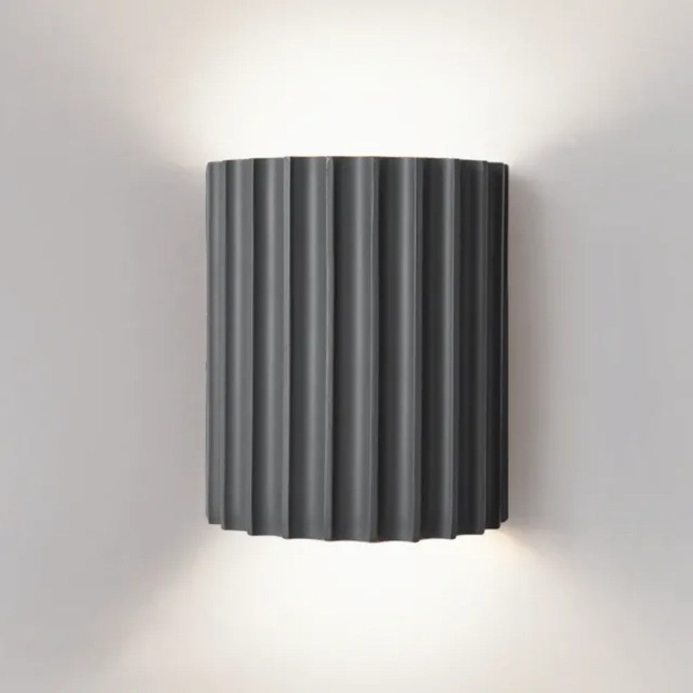 Sculptural Resin Sconce with Dual G9 Sockets for Bedroom Hallway Accent Lighting in Green Finish 6.5 Inches Compact Indoor Fixture
