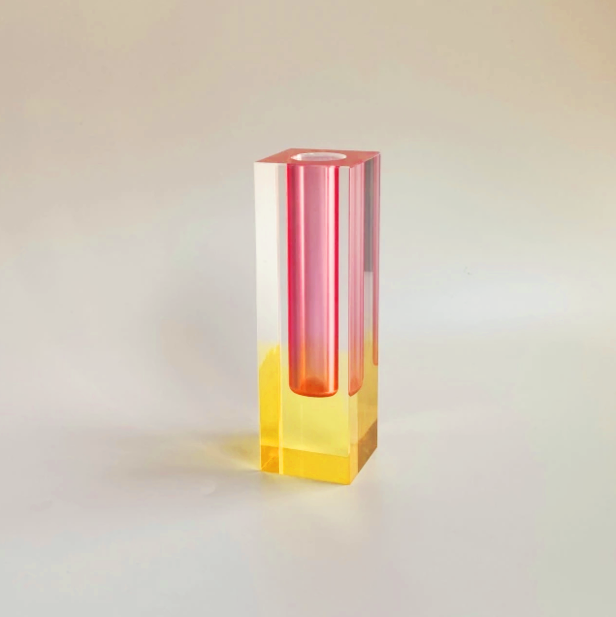 Modern Prism Acrylic Vase – Colorful Desktop Organizer for Floral Displays