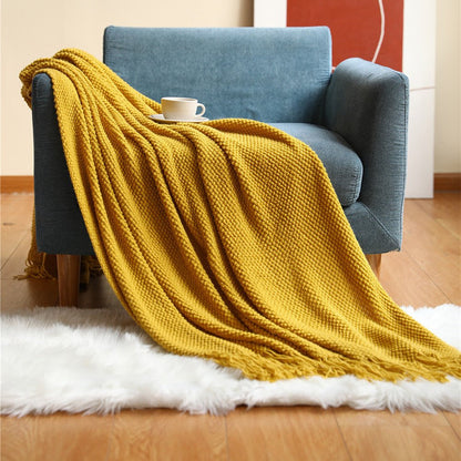 Nordic Collection | Chunky Knit Blanket with Luxurious Softness | Versatile Design for Year-Round Comfort