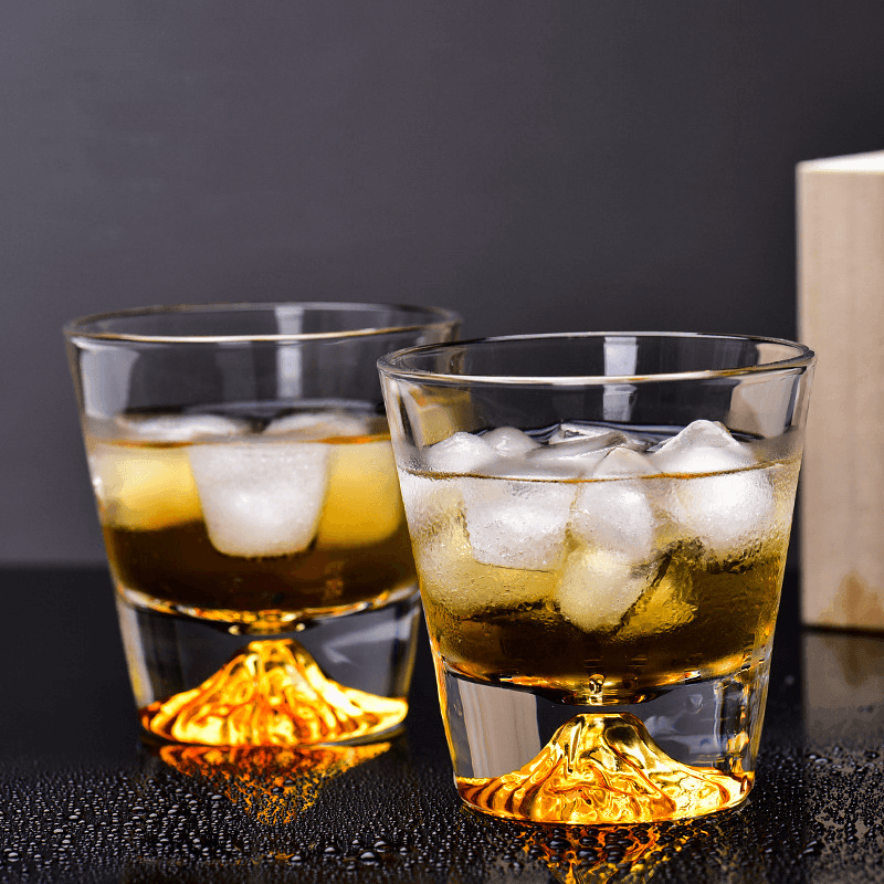 Mountain-Carved Rocks Glass with Wooden Gift Box – Handcut Crystal Tumbler for Spirits & Cocktails