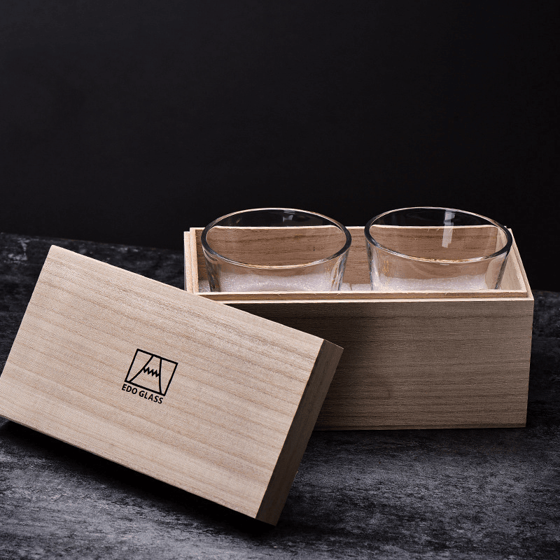 Mountain-Carved Rocks Glass with Wooden Gift Box – Handcut Crystal Tumbler for Spirits & Cocktails