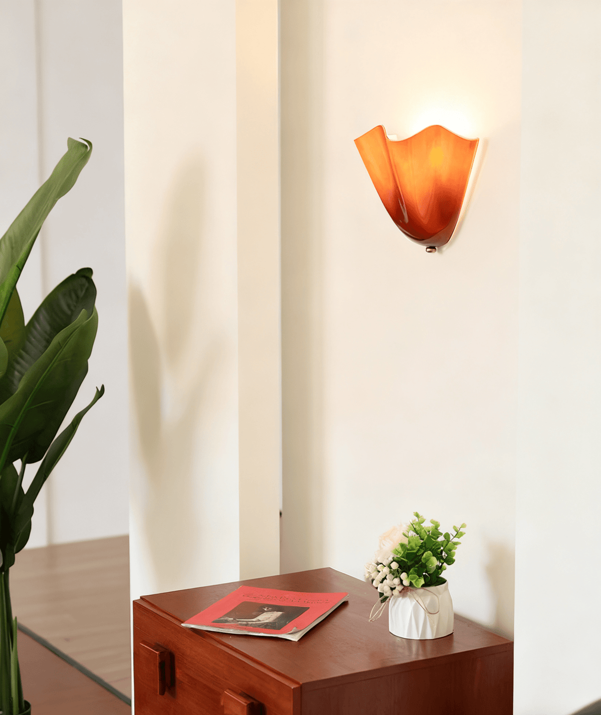 Indoor Sconce with Sculptural Glass Shade in Warm Tones – Metal Frame LED-Compatible – Wall-Mounted Accent for Bedrooms Hallways Living Spac