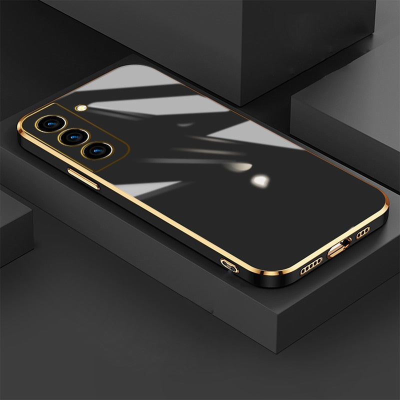 Metallic-Trimmed TPU Phone Case for Samsung Galaxy – Slim Protection with Gold Accents & Scratch-Resistant Microfiber Interior
