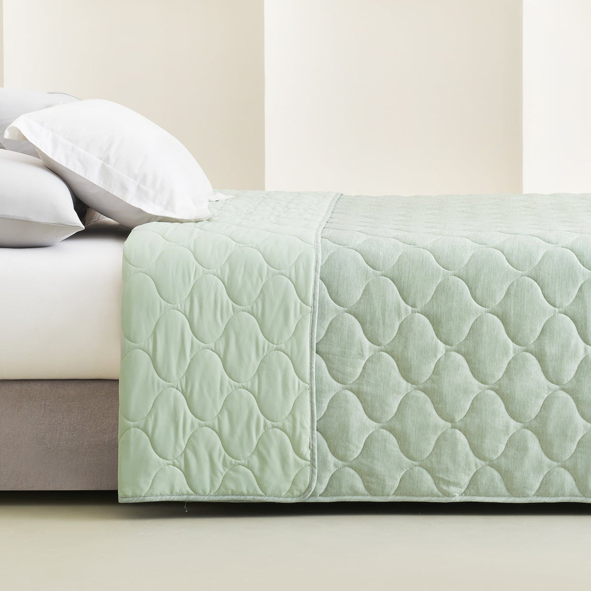 Pro Cooling Blanket | Cooling Blanket for Bed with Japanese Fabric | Double-Sided Design for Hot Sleepers