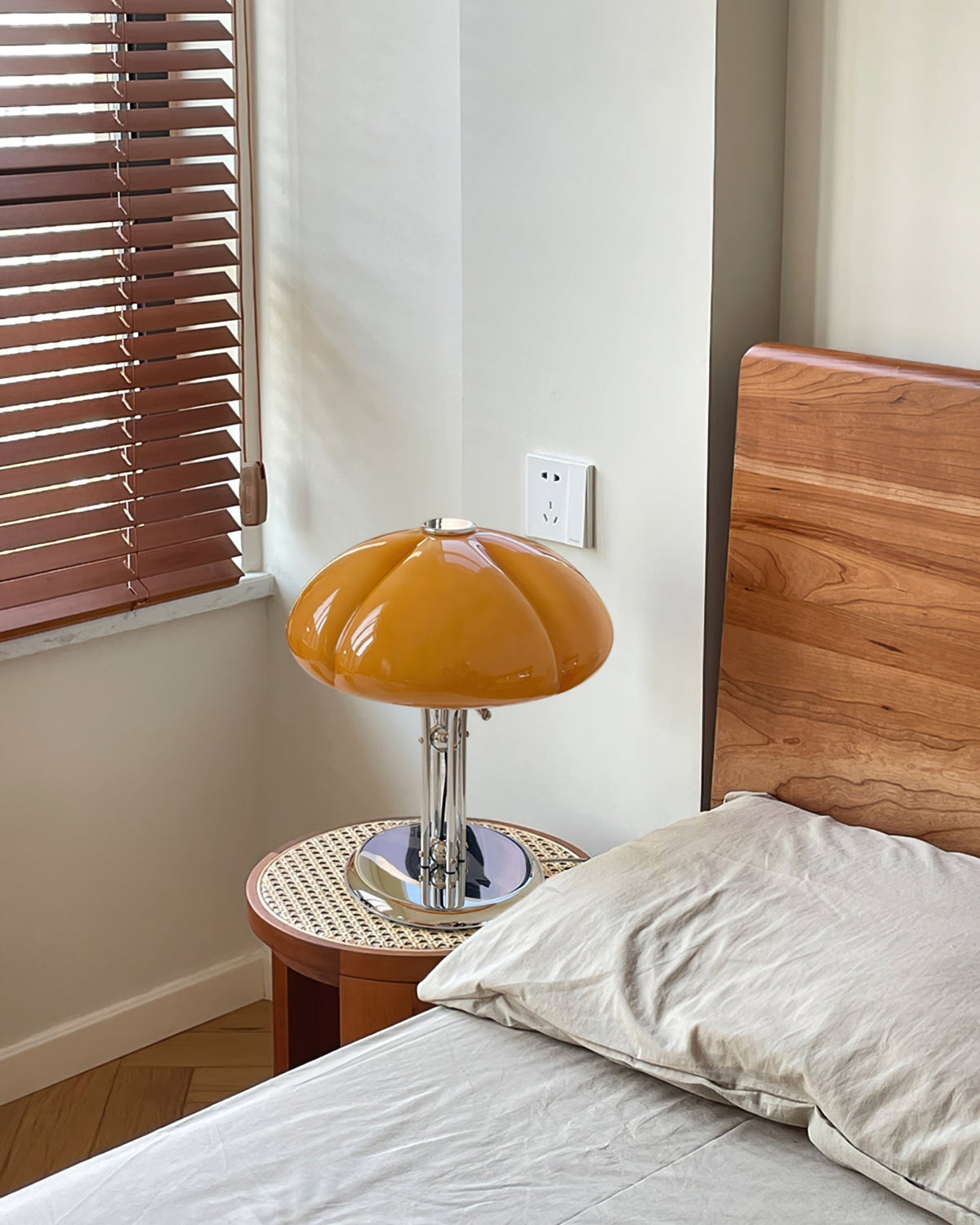 Retro Glass Globe Lamp Orange Accent Light with Push Switch for Bedroom Office Desk Nightstand Mid-Century Modern LED Tabletop Fixture