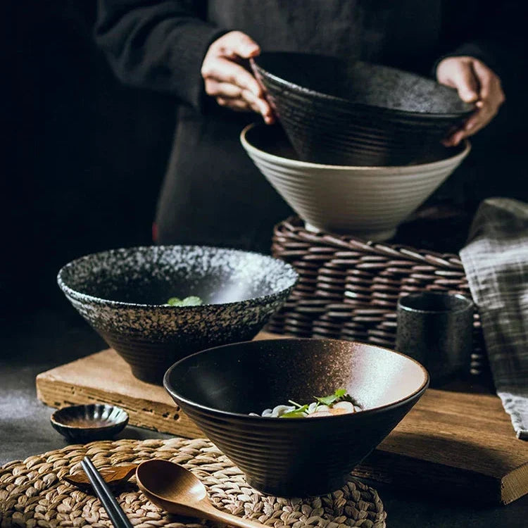 Handcrafted Ceramic Noodle Bowl 7 inch Asian-Inspired Soup Dish for Pho Udon Rice Meals Minimalist Dinnerware Versatile Kitchen Serving Piec