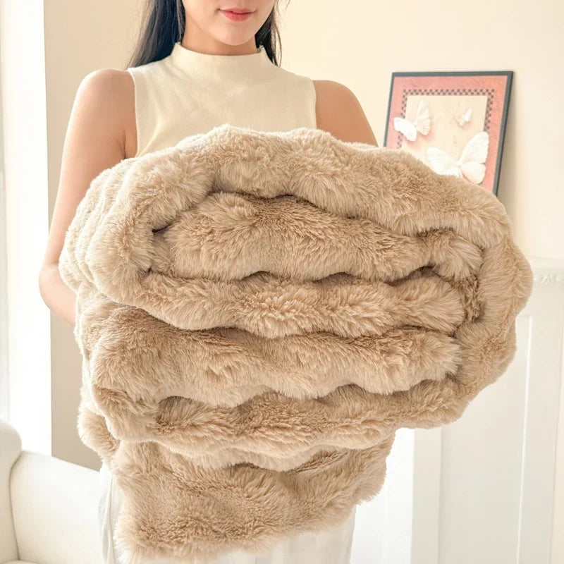 Double-Layer Plush Throw Blanket – Ultra-Soft Faux Rabbit Fur – Versatile for Couch, Bed, Picnic & Office