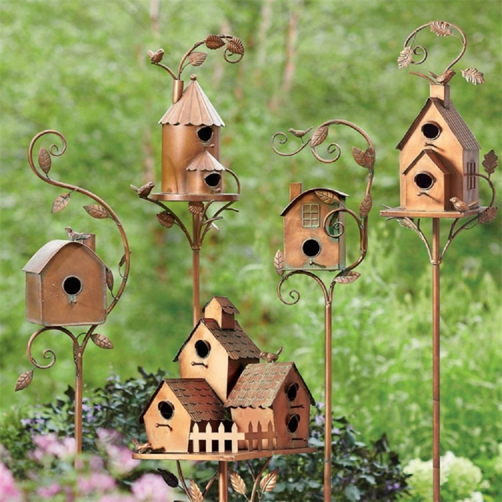 Metal Birdhouse for Outside, Decorative Birdhouse on a 75cm Garden Stake, Bird Nesting Box for Garden Decor