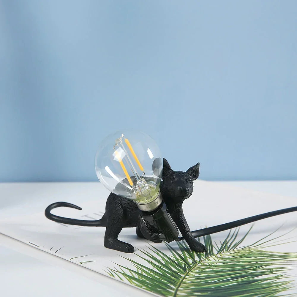 Whimsical Mouse Table Lamp with LED Light – Charming Resin Animal Décor for Bedroom, Living Room & Kids Room