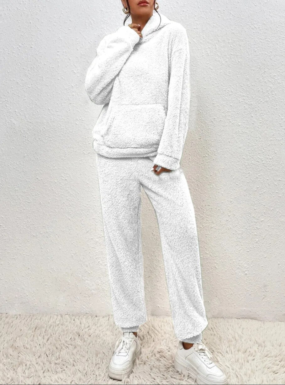 Hooded Teddy Fleece Loungewear Set for Women – Two-Piece Oversized Sweatsuit with Pocket – Cozy Winter Homewear Outfit