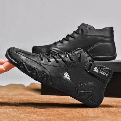 Leather Waterproof Sneakers for Men & Women – Breathable Non-Slip Walking Shoes with Cushioned Support for Daily Commuting & Travel