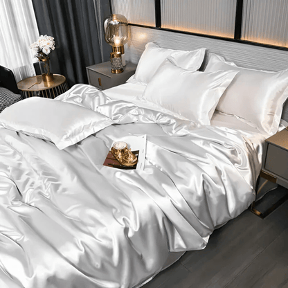 Queen Bedding Set Polyester Satin-Feel Cover for Year-Round Sleep Comfort Machine Washable Wrinkle-Free