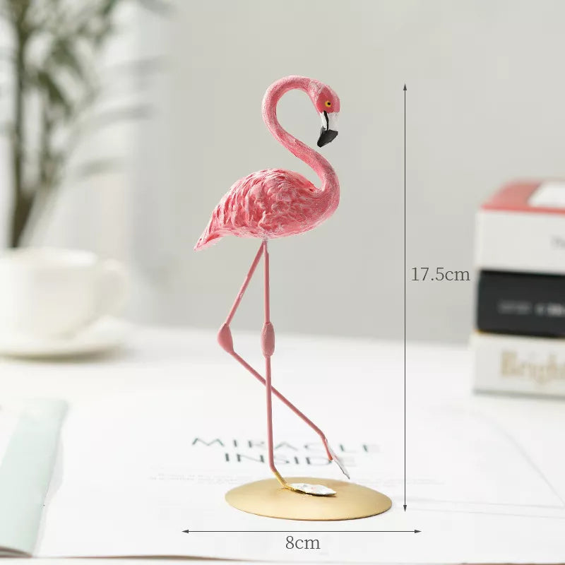 Resin Flamingo Figurine Modern Home Decor Sculpture for Shelf Display Living Room Accent Piece Office Desktop Tropical Bird Statue