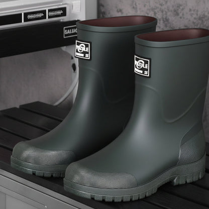 STORMTREAD - Durable outdoor rain boots designed for reliable comfort and protection.