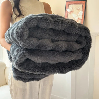 Double-Layer Plush Throw Blanket – Ultra-Soft Faux Rabbit Fur – Versatile for Couch, Bed, Picnic & Office