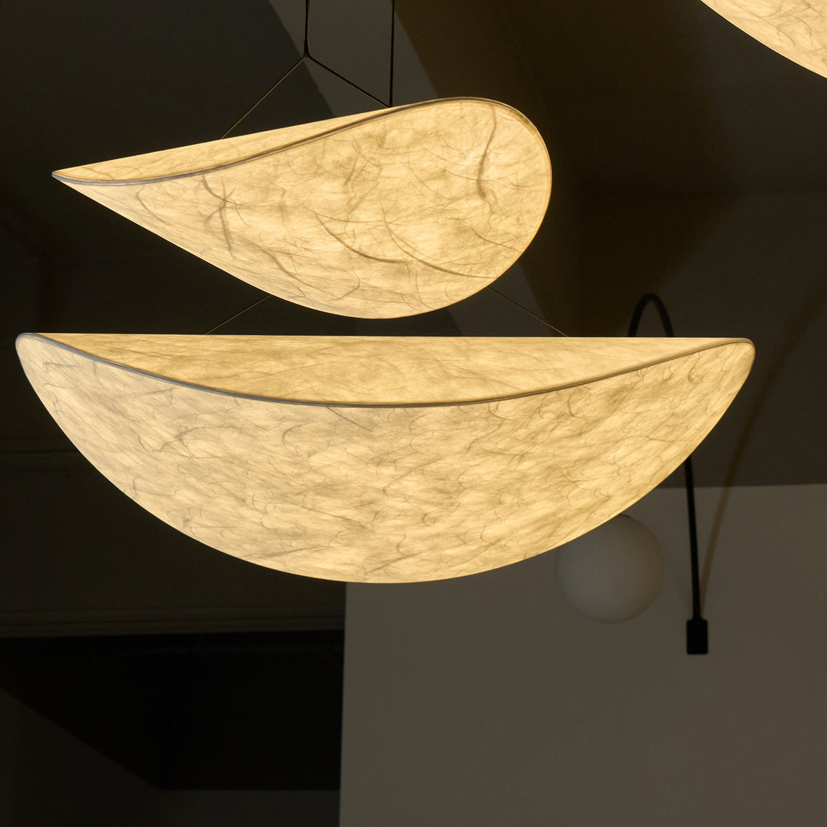 Cloud Paper Ceiling Fixture 24-Inch Hanging Lamp Modern Overhead Lighting for Dining Kitchen Living Room Adjustable Height LED