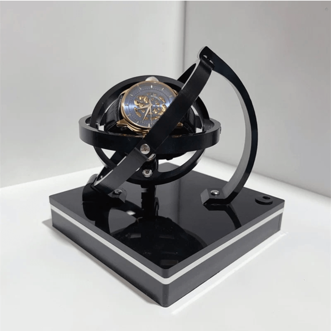 LUXWINDER – Automatic Watch Winder Box Quiet Motor Display Case