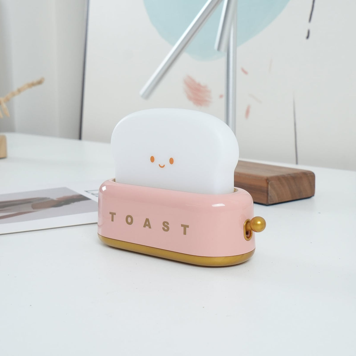 USB-Powered Toaster-Shaped LED Accent Light with Dimmer – 5.3 in Retro Desktop Lamp for Bedroom Nightstand Desk Office Dorm – Warm White Glo