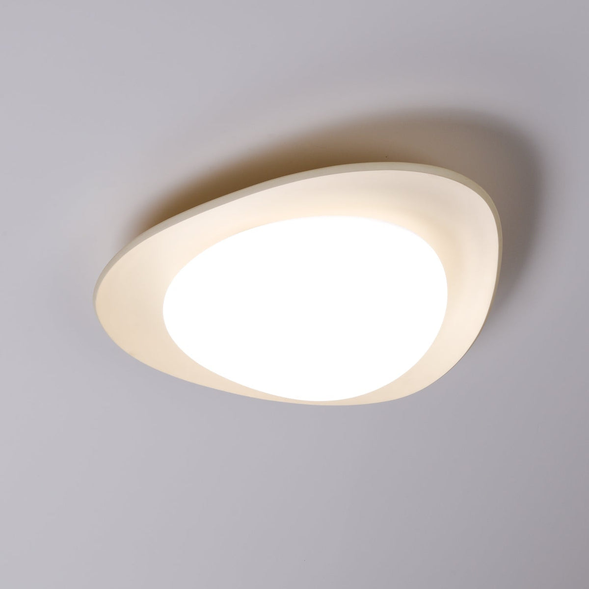 Organic Resin LED Flush Mount Light Green Beige for Bedroom Living Room Dining Room Modern Overhead Lighting Nature-Inspired