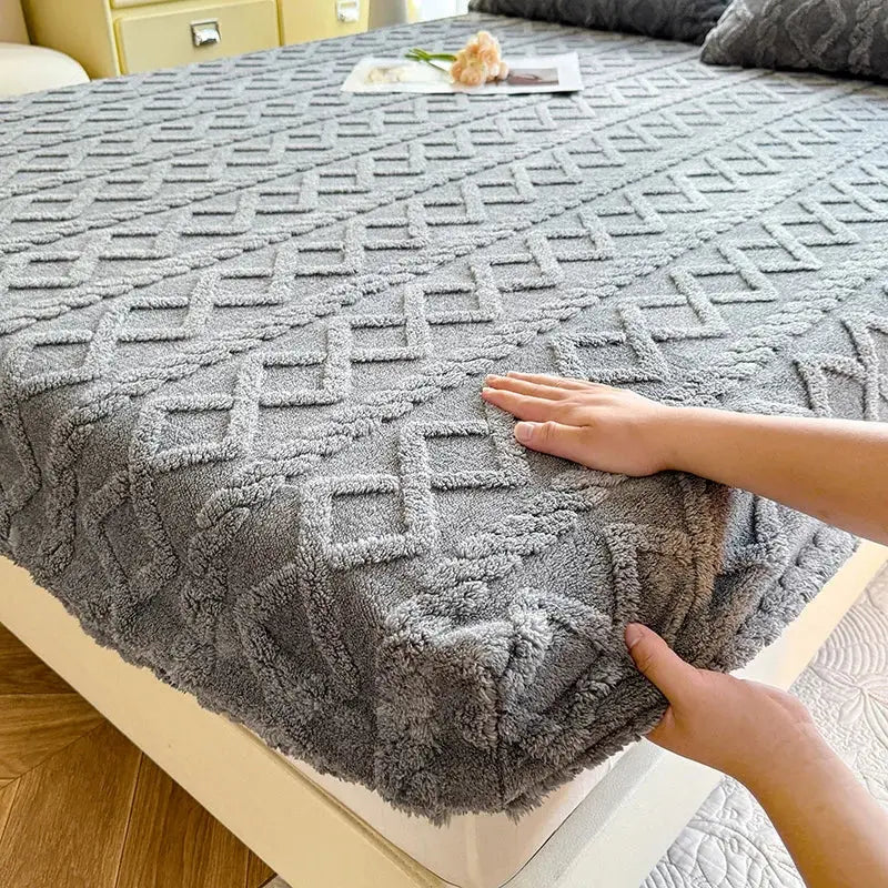 Ortekor Ultra-Soft Fitted Bed Sheet with Textured Coral Fleece | Cozy Warmth for Comfortable Sleep
