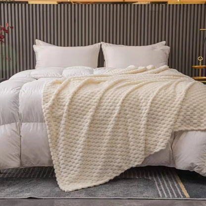 Ultra Soft Checkered Velvet Blanket – Cozy Plush Throw for Sofa and Bed