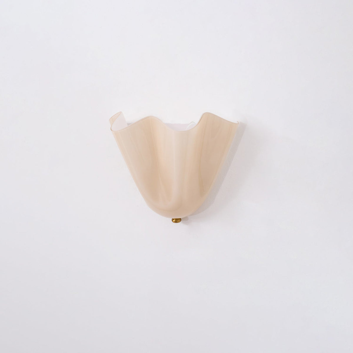Indoor Sconce with Sculptural Glass Shade in Warm Tones – Metal Frame LED-Compatible – Wall-Mounted Accent for Bedrooms Hallways Living Spac