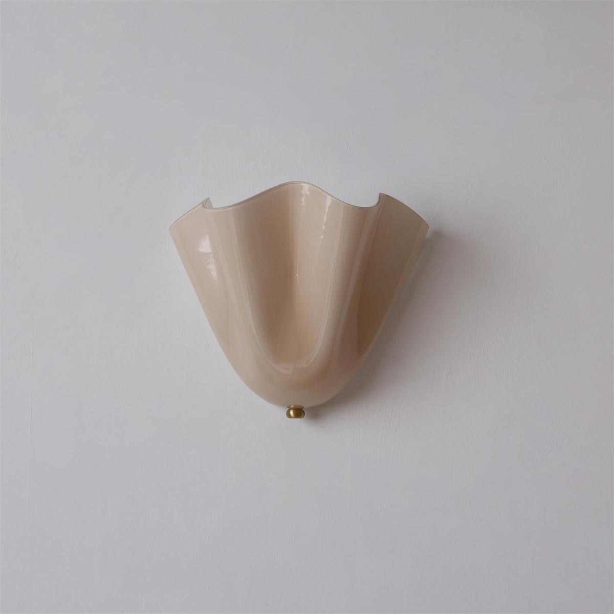 Hand-Blown Glass Wall Sconce 11 in Wide Petal Shade Lighting Fixture Bedroom Hallway Ambient Light E26 Base 110-120V Dual Bulb Decorative Mo