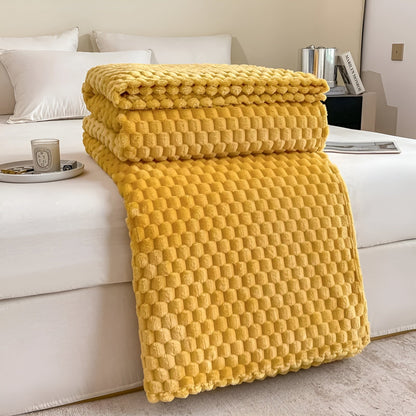 Plush Microfiber Throw Blanket for Couch and Bed – Ultra Soft Fleece Layer for Living Room, Bedroom, and Outdoor Use