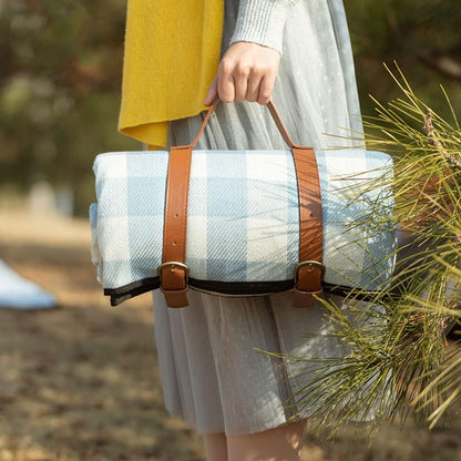 Outdoor Comfort | Waterproof Picnic Blanket with Foam Padding | Large Foldable Design for Ultimate Comfort