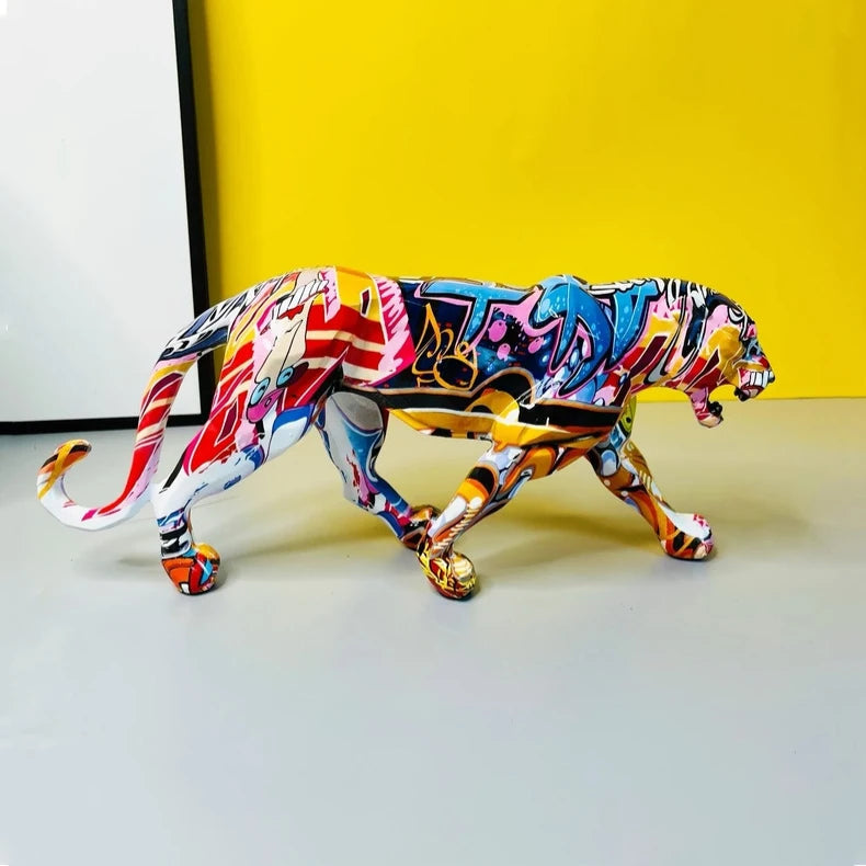 Wild Leopard Decorative Sculpture – Nature-Inspired Art Piece for Home and Office