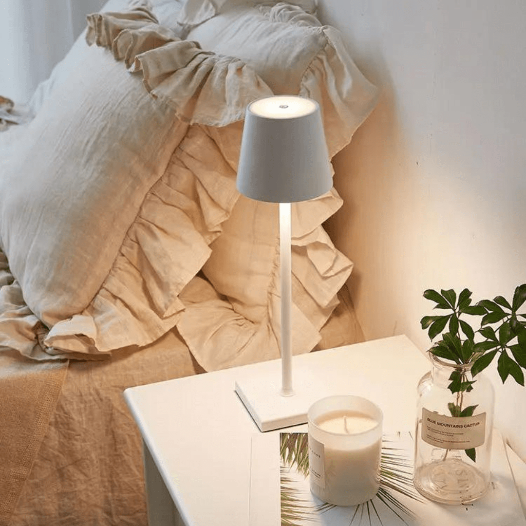Wireless Table Lamp with Touch Control – Elegant Cordless Design, 12-Hour Battery Life, Adjustable Brightness