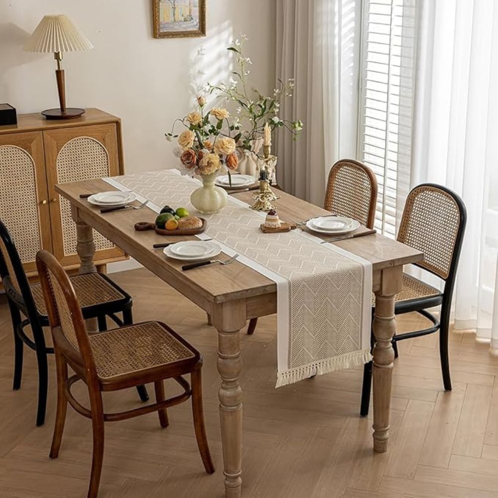 Fringed Woven Runner for Dining Tables – Zigzag Textured Microfiber Protection with Sandstone Tones – Coffee Table Accent for Modern and Min