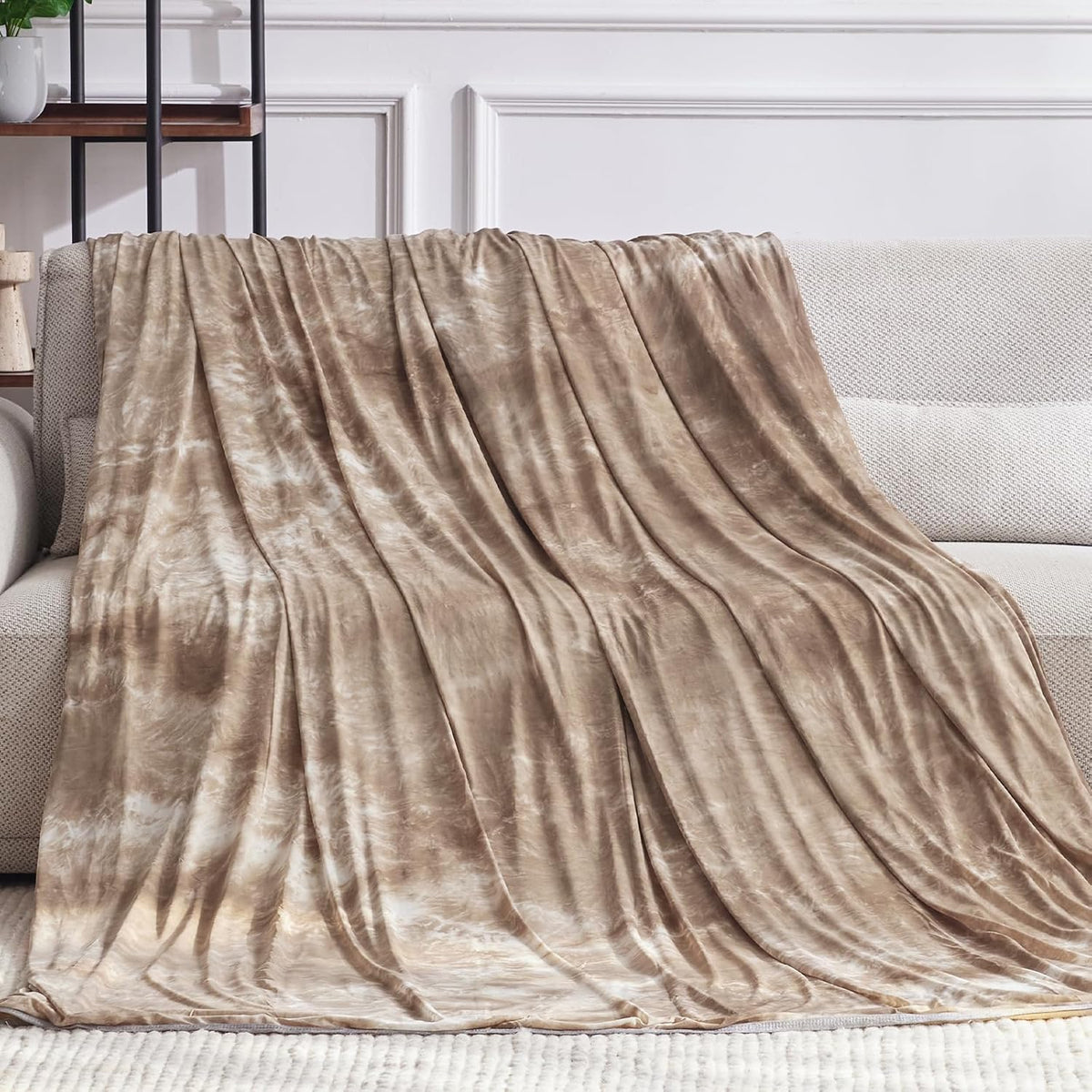 Chill Comfort | Cooling Blanket for Hot Sleepers with Arc-Chill Technology | Lightweight & Breathable Summer Throw for Travel and Outdoor Use