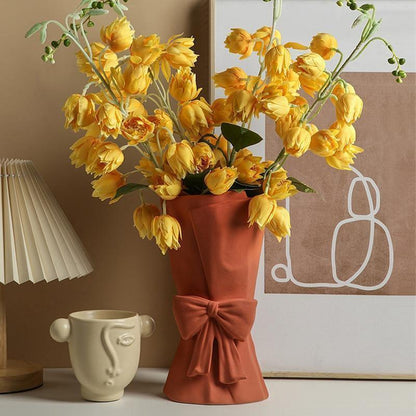 Knot & Bloom - Ceramic Bowknot Vase
