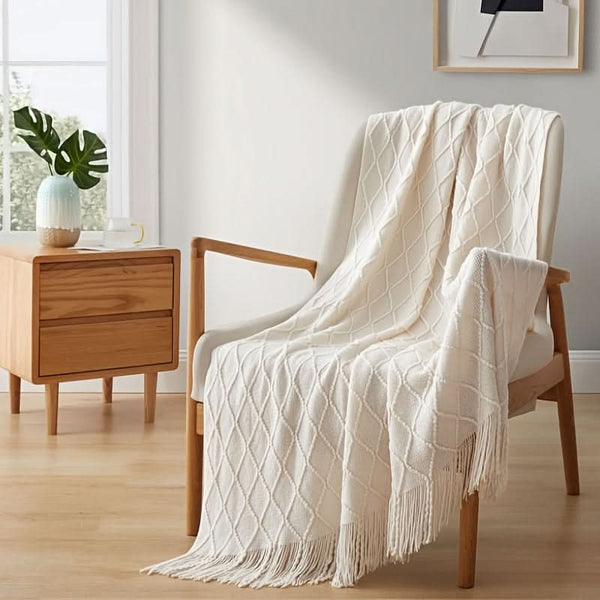 Tassora - Decorative Boho Throw Blanket