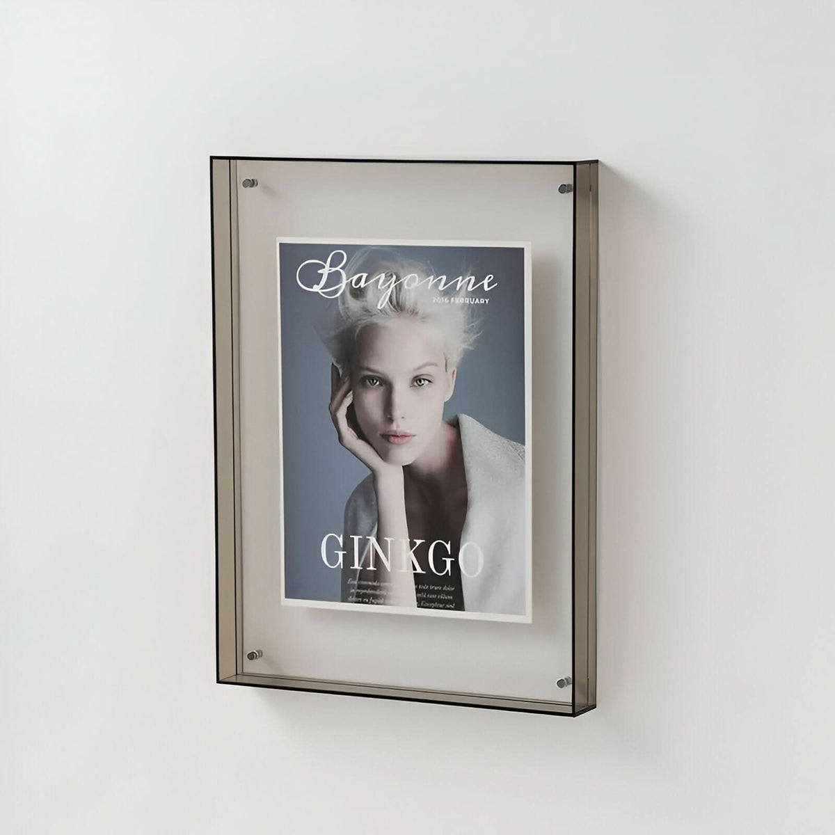 LUCIDNEST – Transparent Frame for Minimalist Memory Styling