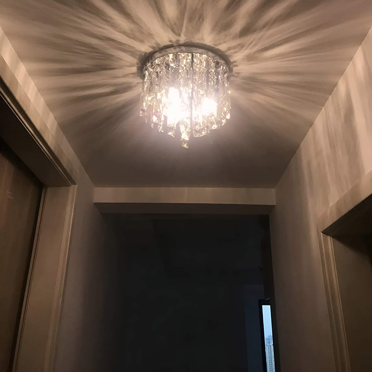 Flush Mount Crystal Ceiling Light Round Chandelier Chrome Finish for Bedroom Living Room Hallway Elegant Lighting Fixture Sparkling