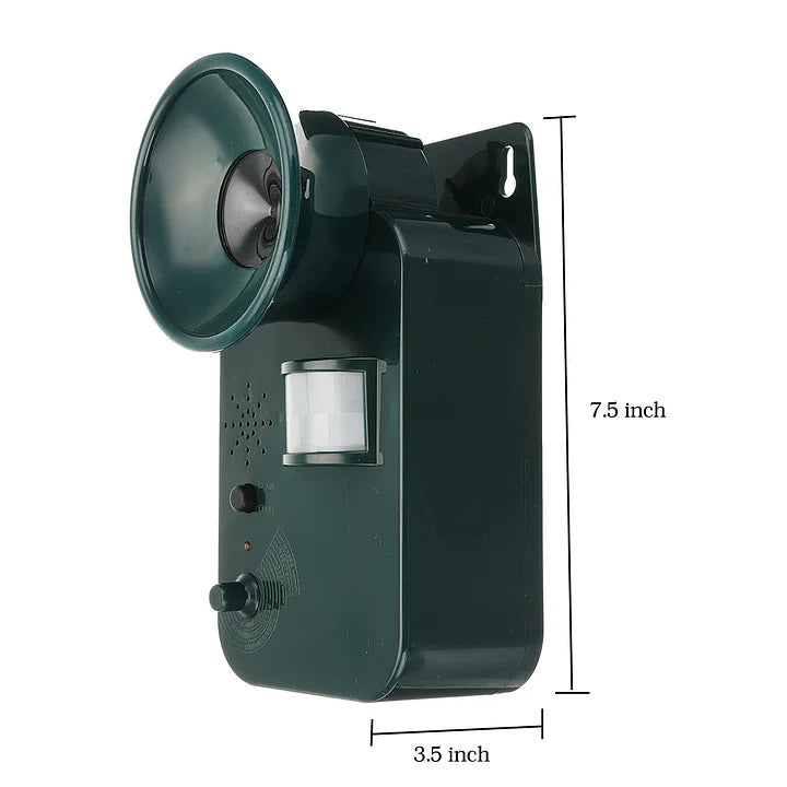 Ultrasonic Animal Repeller Outdoor Motion Sensor Pest Deterrent Device Waterproof Yard Protection for Deer Rodents Birds Battery Powered