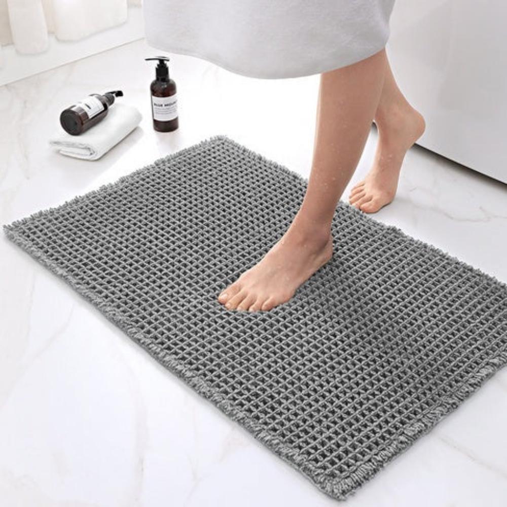 Waffle Weave Bathroom Floor Mat Rapid Drying Slip-Resistant Beige Shower Rug for Modern Homes Plush Comfort